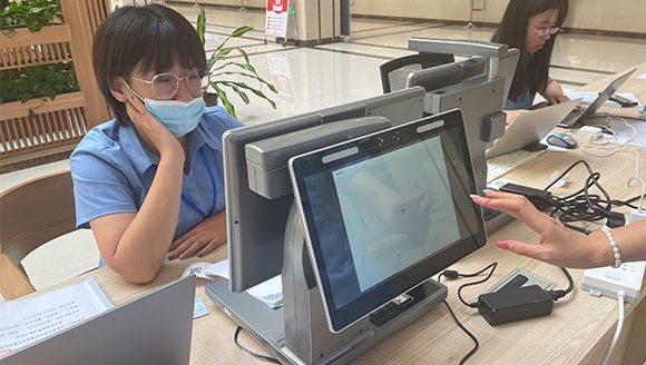 智能交互終端助力山西呂梁政務服務大廳提升窗口服務效率